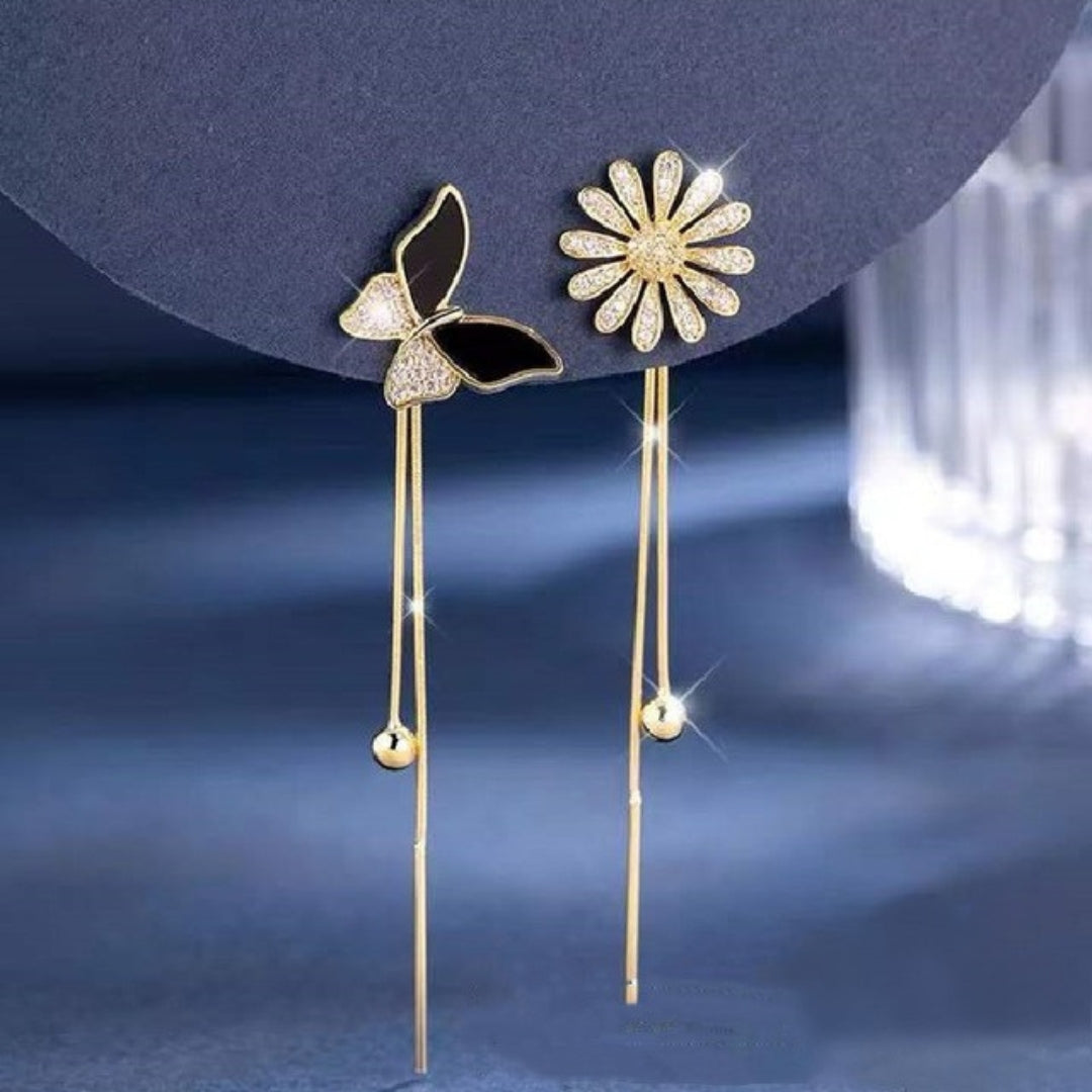 Éblouissantes Boucles d'Oreilles Daisy en Or avec Papillon Scintillant