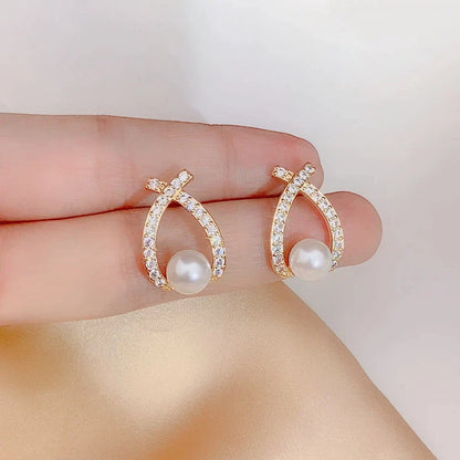 Éblouissantes Boucles d'Oreilles en Perles et Diamants