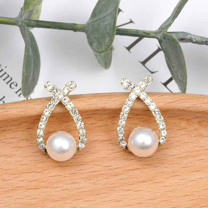 Éblouissantes Boucles d'Oreilles en Perles et Diamants