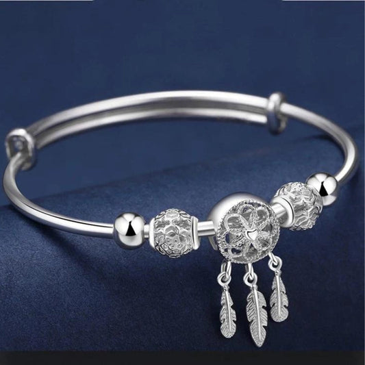 Chic Bracelet Ajustable avec Charms Élégants et Feuille en Argent