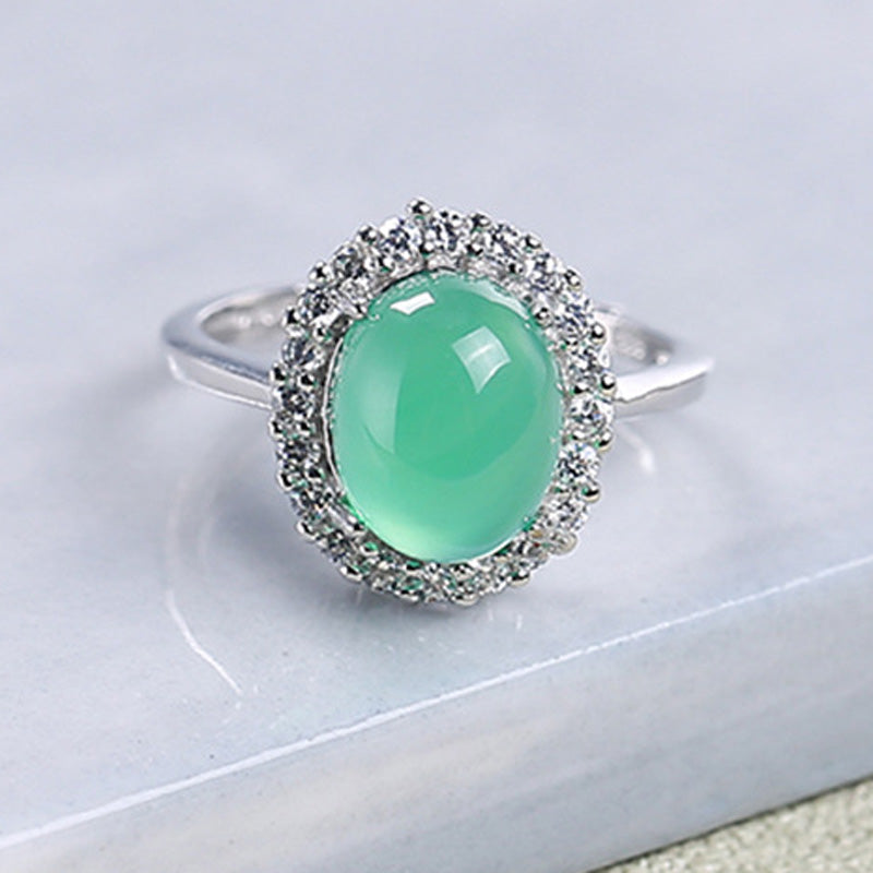 Éblouissante Bague en Argent ornée de Cristal Vert