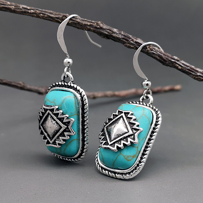 Élégantes Boucles d'Oreilles Ethniques en Argent avec Pierre Turquoise