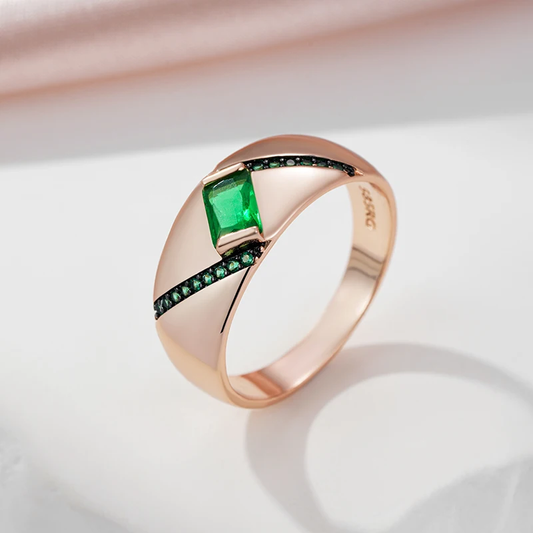 Bague en cristal vert éclatant au design élégant