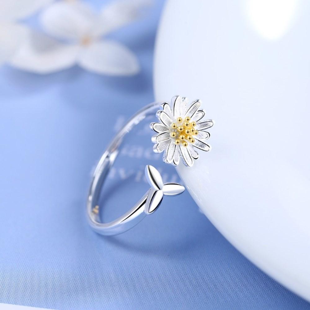 Bague Tournesol Adjustable en Argent 925 – L'éclat de la nature au bout des doigts