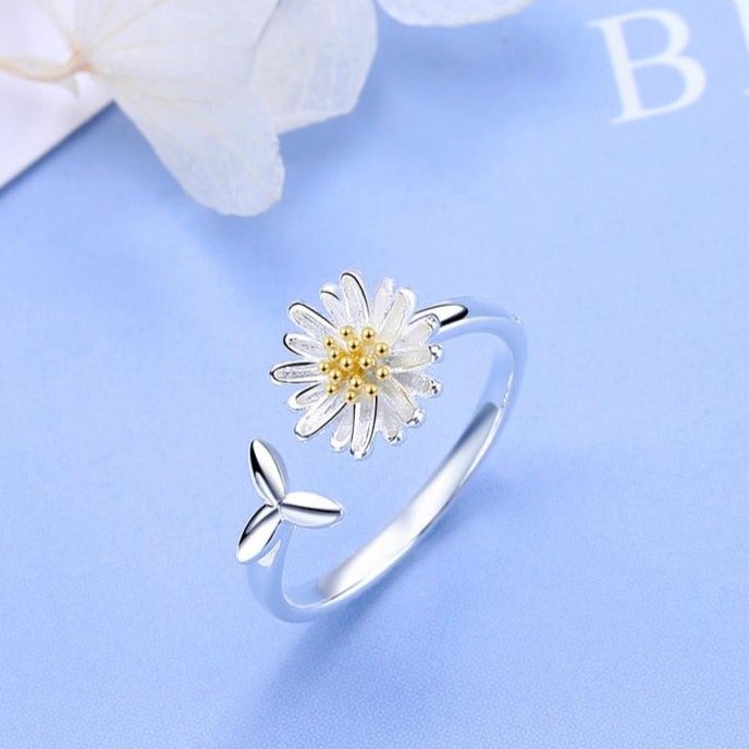 Bague Tournesol Adjustable en Argent 925 – L'éclat de la nature au bout des doigts